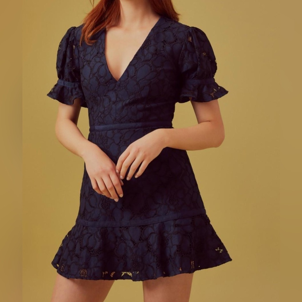 Keepsake THE LABEL navy lace mini dress! NEVER WORN